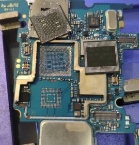 Internal view of disassembled google pixel
